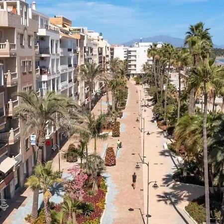 アパート Apartamento Puerto エステポナ