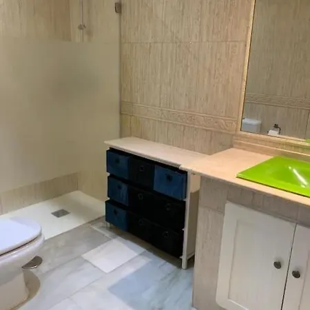 アパート Apartamento Puerto エステポナ
